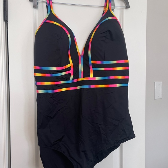 NWT CITY CHIC one piece bathing suit XL/22 - Picture 2 of 5